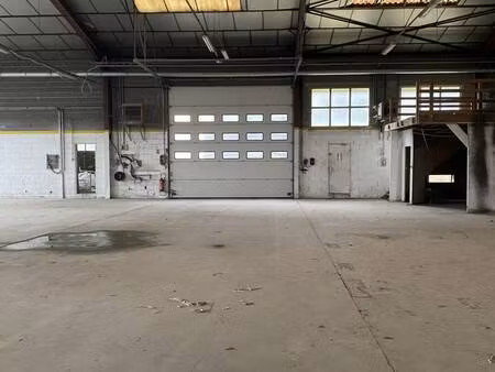 local d'activités à vendre