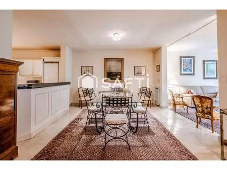 appartement rare par sa surface et sa localisation  127m2