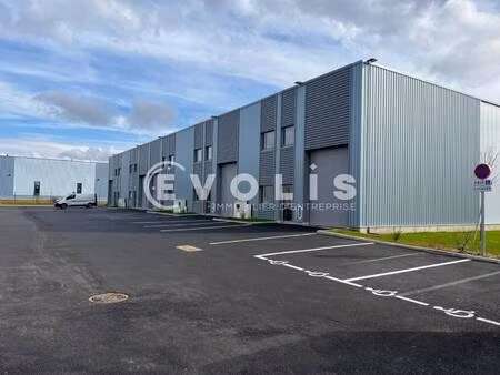 local d'activités à vendre