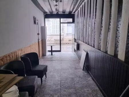 local d'activités à louer