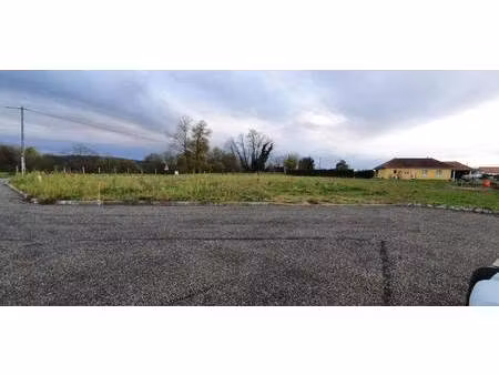 terrain constructible viabilisé à vendre