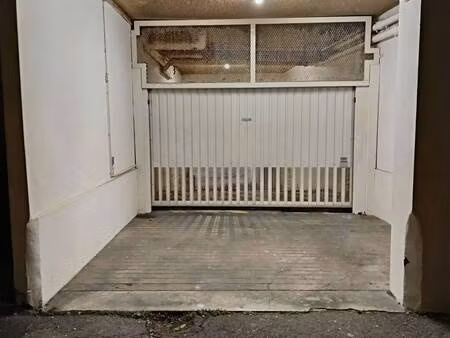 parking à louer