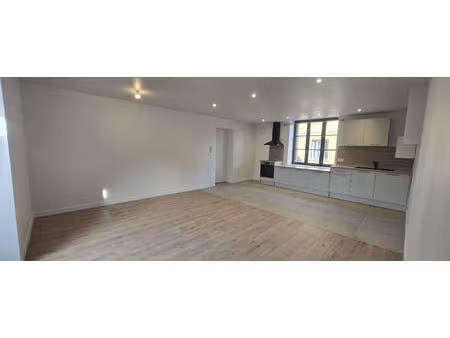 location appartement 3 pièces 66 m² à châtillon (69380)