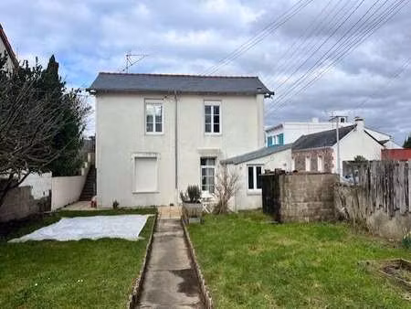 vente immeuble à rezé (44400) : à vendre / 130m² rezé