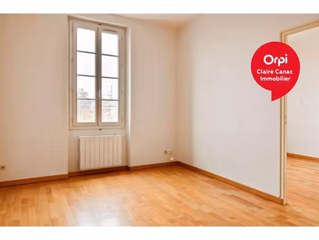 location appartement 2 pièces 33 m² à saint-sulpice-la-pointe (81370)