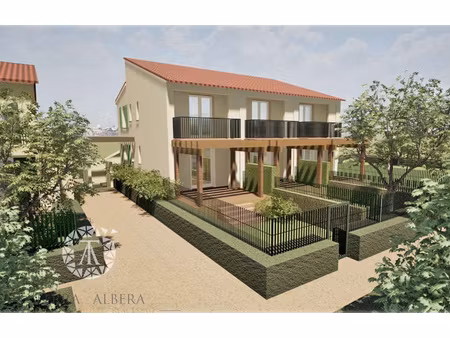 collioure - f2 neuf au premier et dernier étage dans résiden