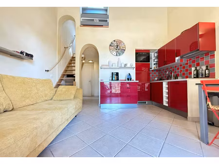 superbe t3 vendu meuble en duplex secteur beaucours acces di