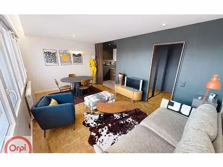 location appartement  42 m² t-2 à pau  850 €