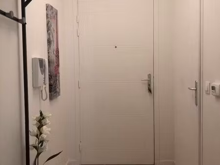 location appartement 1 pièce 26 m² à corbeil-essonnes (91100)