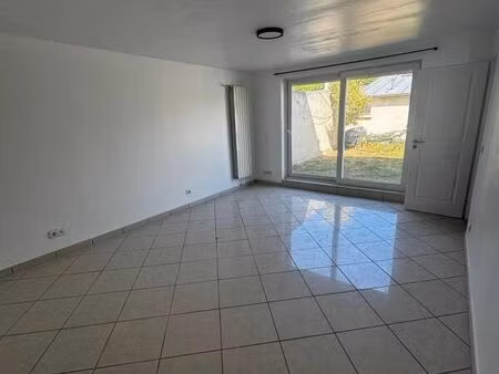 location maison 2 pièces 85 m² à drancy (93700)