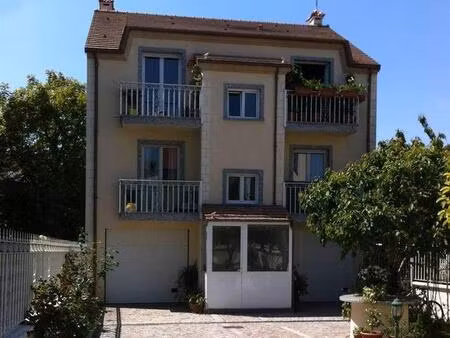 location appartement 3 pièces 43 m² à vitry-sur-seine (94400)