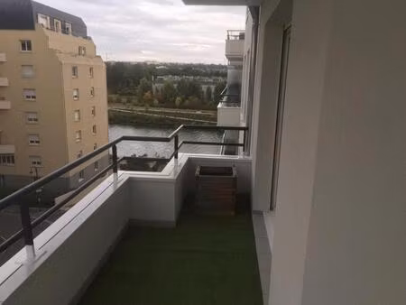 location appartement 4 pièces 64 m² à neuilly-plaisance (93360)