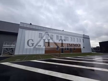 location local industriel 690 m² à frépillon (95740)