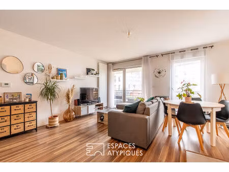 appartement lumineux avec son stationnement