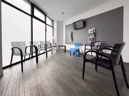 vente bureaux et commerces à ploudalmézeau (29830) : à vendre / 164m² ploudalmézeau