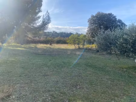 vente terrain 775 m² à charleval (13350)  180 000 €