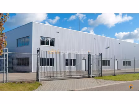 vente locaux professionnels 677 m² à ploudaniel (29260)  675 000 €