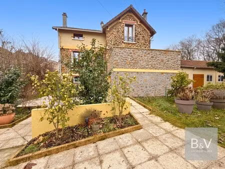 maison de caractère avec dépendance