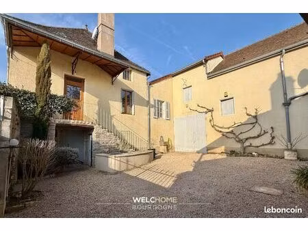 propriété 11 pièces 223 m²