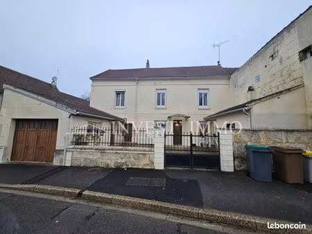 maison 8 pièces 129 m²