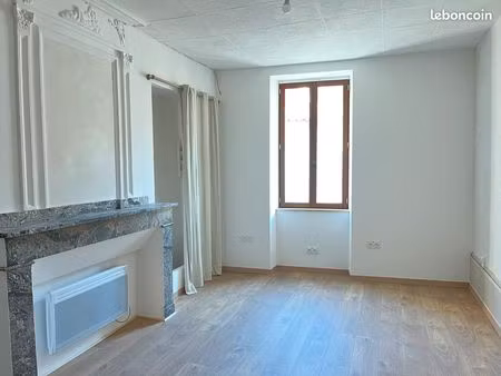 très beau studio à louer