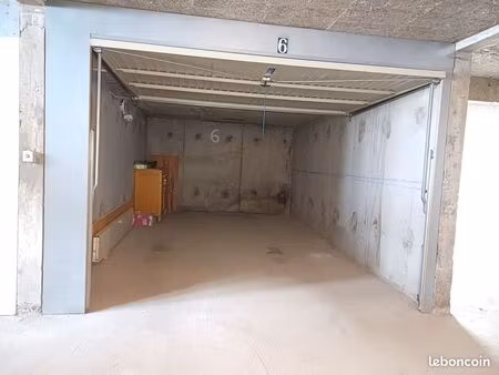 garage fermé au saisies