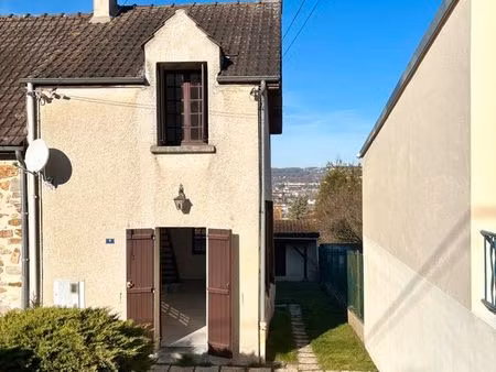 charmante petite maison rénovée avec jardin et dépendance
