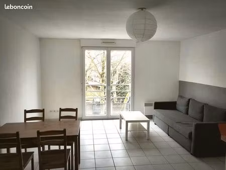 appartement récent t2 avec place de parking