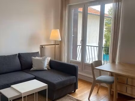 studio rénové – balcon – cave – chauffage inclus | 895 cc | 9 min métro l8 – créteil champ