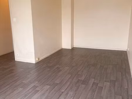 t1 bis 31m2 + parking