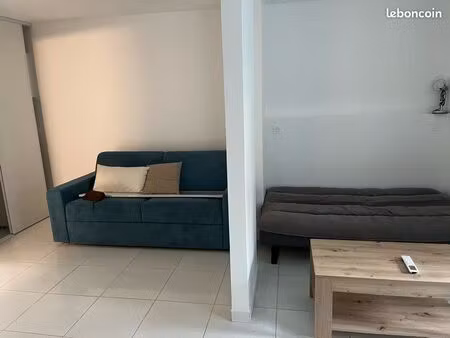 location studio à enclos schoelcher