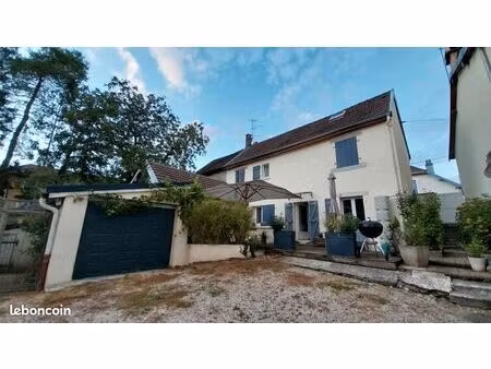 maison de ville  4 pièces   80 m²