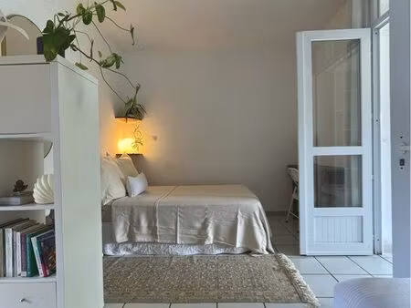 studio meublé — location moyenne/ longue durée