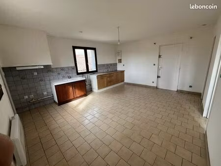 appartement t2 calme à st-germain-du-puch