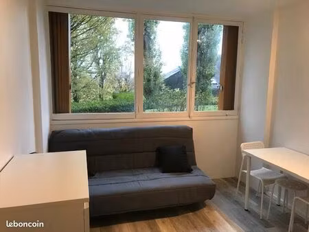 petit studio meublé rénové