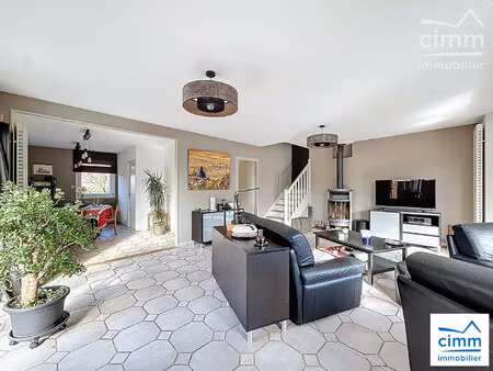 maison comtemporaine 5 chambres non mitoyenne