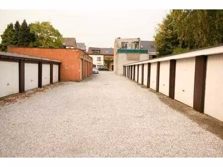 garage en plein centre de willebroek