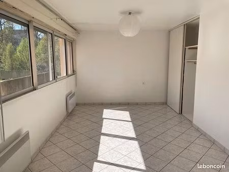 appartement 1 pièce 27 m²