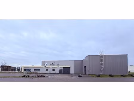 en vente local commercial 839 m² – 1 250 000 € |hoerdt