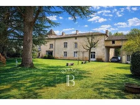 a 20 min de poitiers - belle demeure du xvième siècle - terrain de 6227 m²