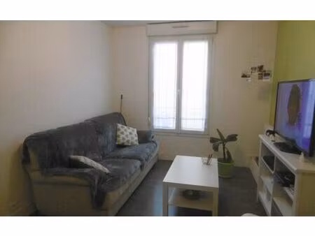location appartement  m² t-2 à reims  510 €