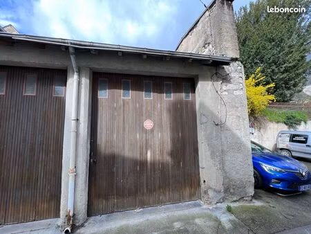 parking/box 27 m² châtellerault