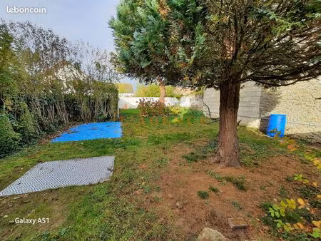 terrain 211 m² quincy-voisins