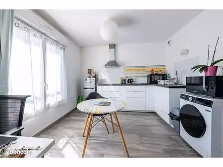 studio 1 pièce 29 m²