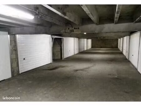 box à louer en sous-sol - trappes