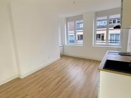 studio entièrement rénové - centre-ville face cinéma