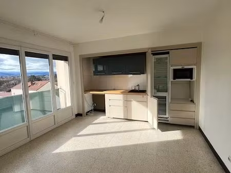 le coteau hyper centre proche commerces