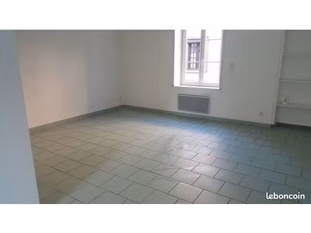 f2 mont pres chambord