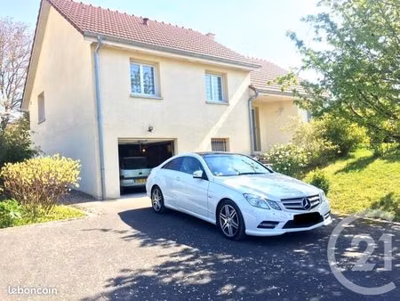 maison 5 pièces 104 m²