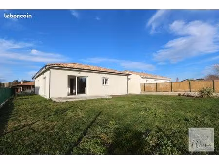 maison de 2023  103m2  3 chambres  terrasse et jardin face à la forêt  et garage